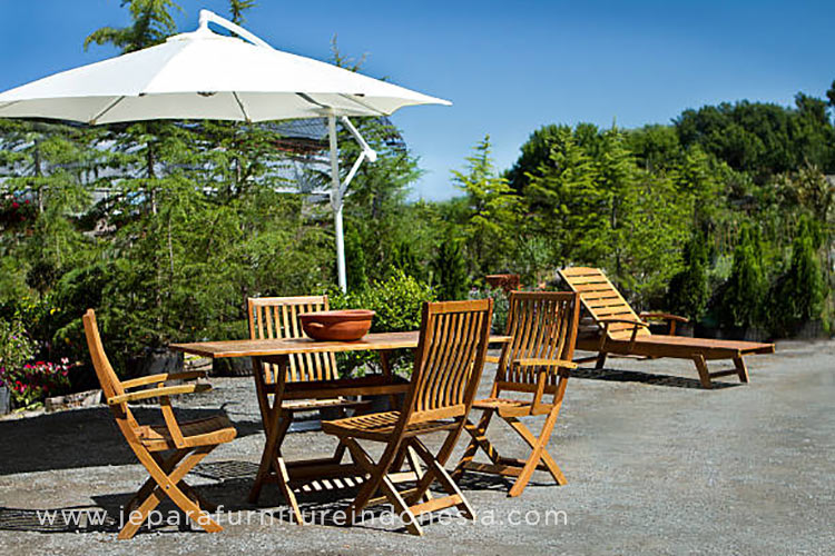 Teak Dining Table and Chair for Garden at The Restaurant